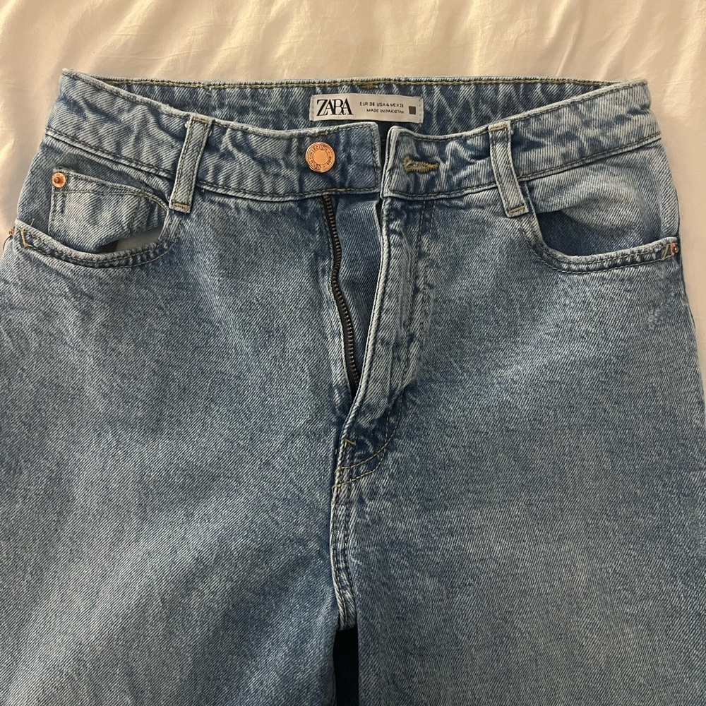 Zara Mom Fit Jeans